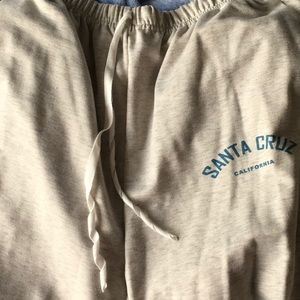 Santa cruz sweatpants